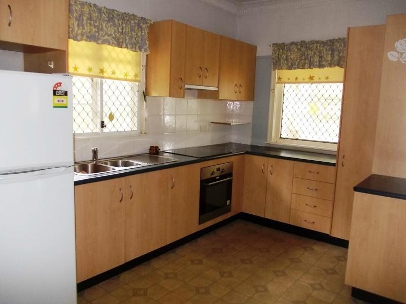 29 Dorothy Street, Silkstone QLD 4304