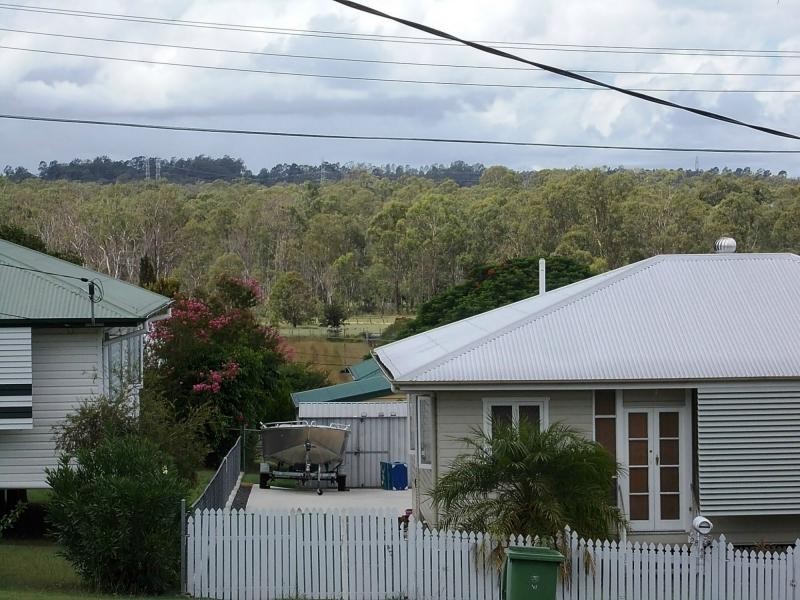 29 Dorothy Street, Silkstone QLD 4304