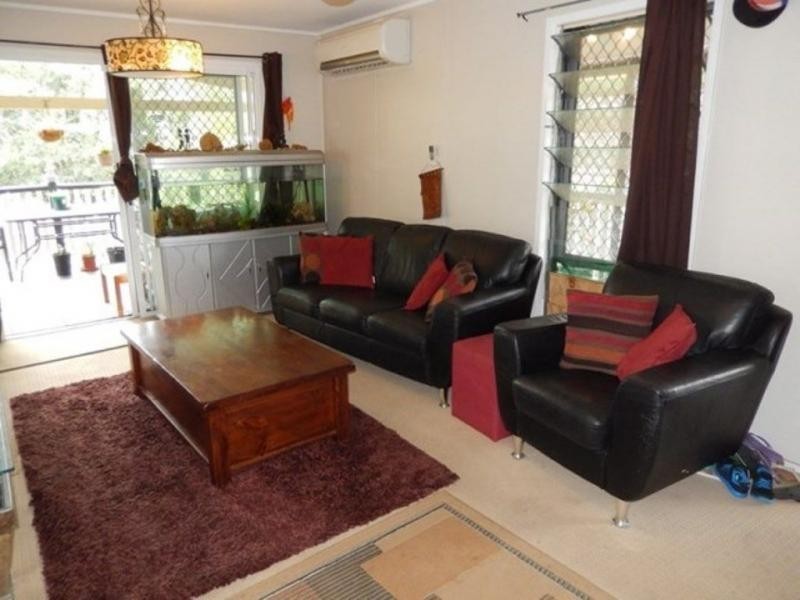 54 Kynance Street, Leichhardt QLD 4305