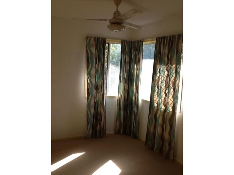 54 Kynance Street, Leichhardt QLD 4305