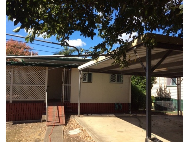 27 Walkers Lane, Booval QLD 4304