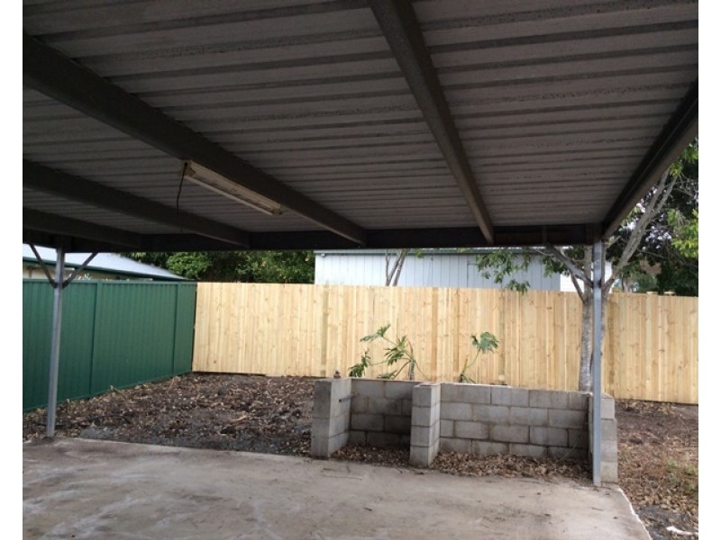 27 Walkers Lane, Booval QLD 4304