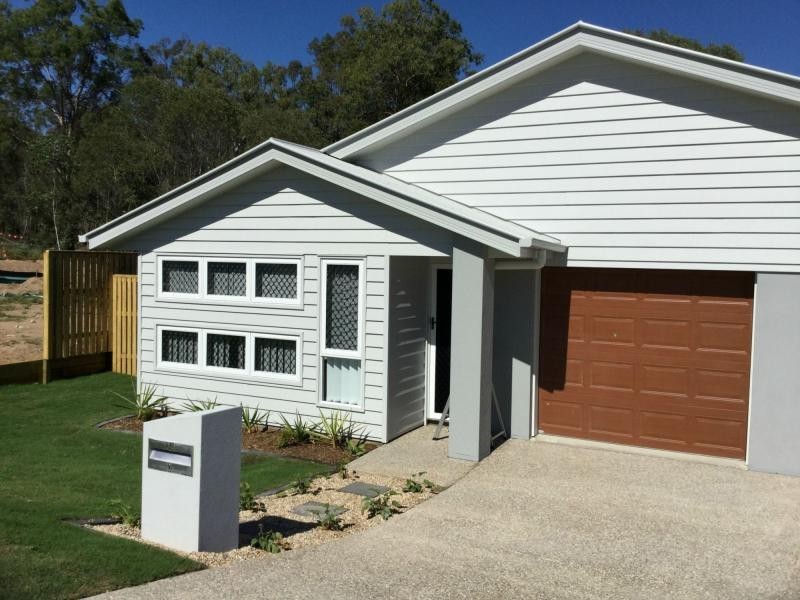 Unit 1/15 Kains Avenue, Brassall QLD 4305