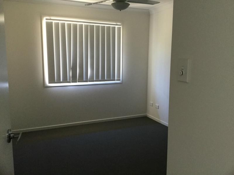 Unit 1/15 Kains Avenue, Brassall QLD 4305