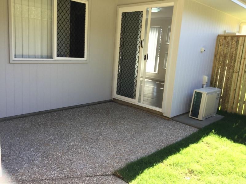 Unit 1/15 Kains Avenue, Brassall QLD 4305