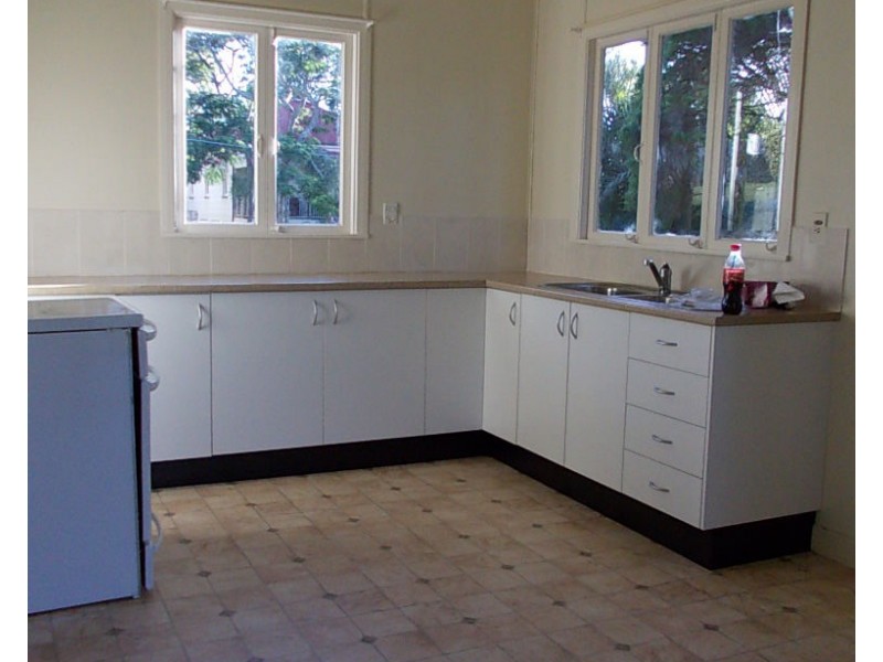 4 Harold Street, Bundamba QLD 4304