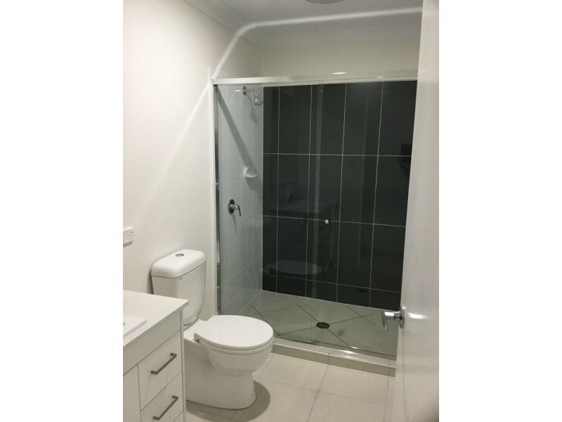 2/3 Melville Drive, Brassall QLD 4305