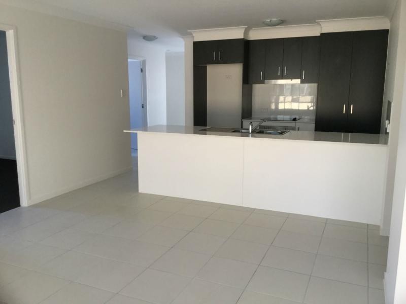 1/3 Melville Drive, Brassall QLD 4305