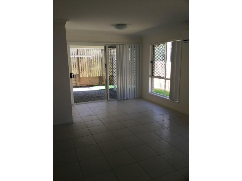 1/3 Melville Drive, Brassall QLD 4305