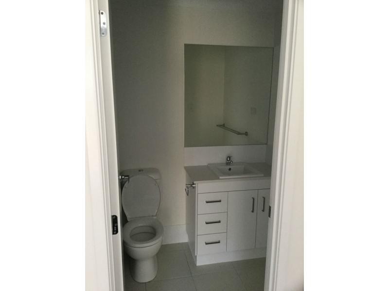 1/3 Melville Drive, Brassall QLD 4305