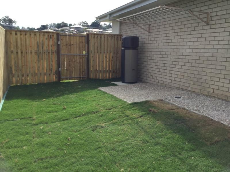 1/7 Melville Drive, Brassall QLD 4305