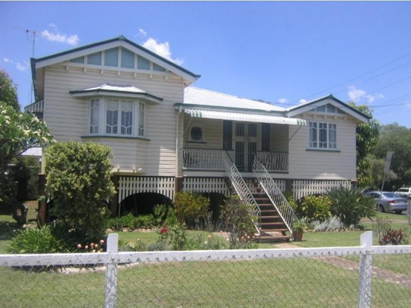 97 Glebe Road, Silkstone QLD 4304