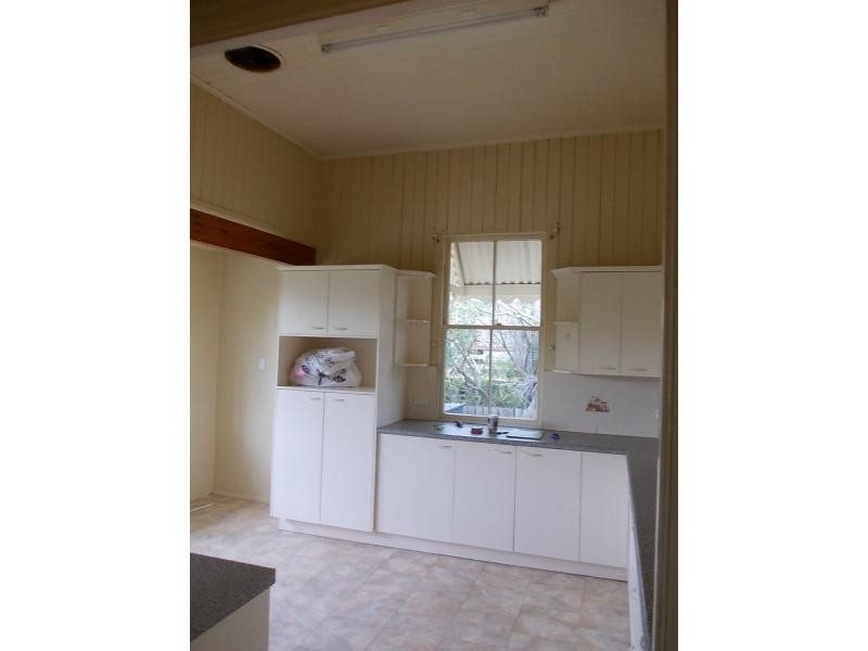 20 Joffre Street, Booval QLD 4304