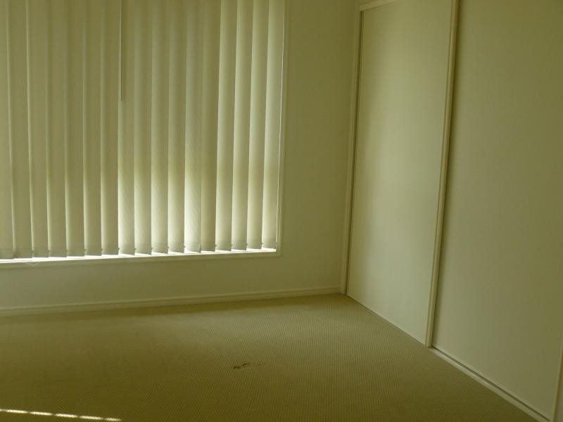 1/12 Jack Conway Street, One Mile QLD 4305