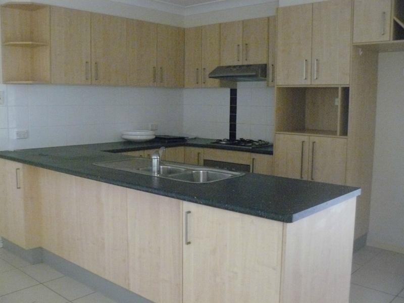 1/12 Jack Conway Street, One Mile QLD 4305