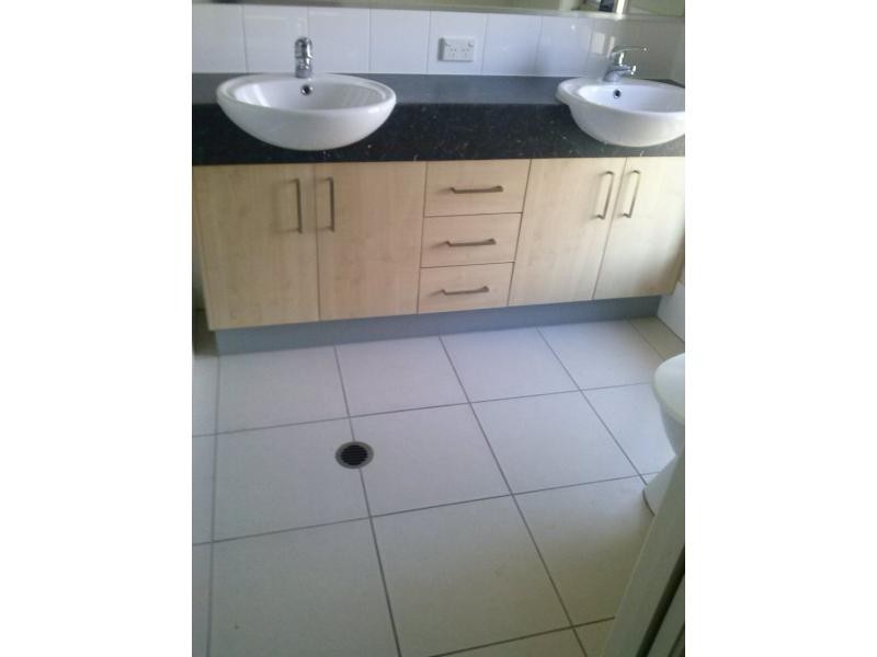 1/12 Jack Conway Street, One Mile QLD 4305