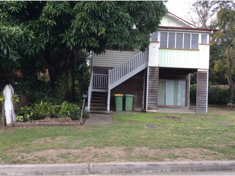 9 Pelican Street, North Ipswich QLD 4305