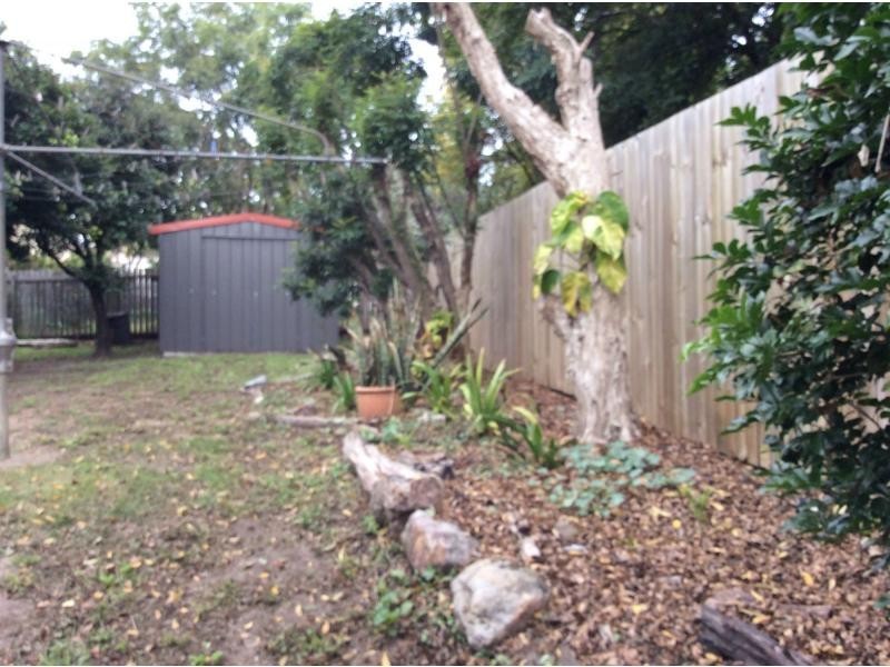 9 Pelican Street, North Ipswich QLD 4305