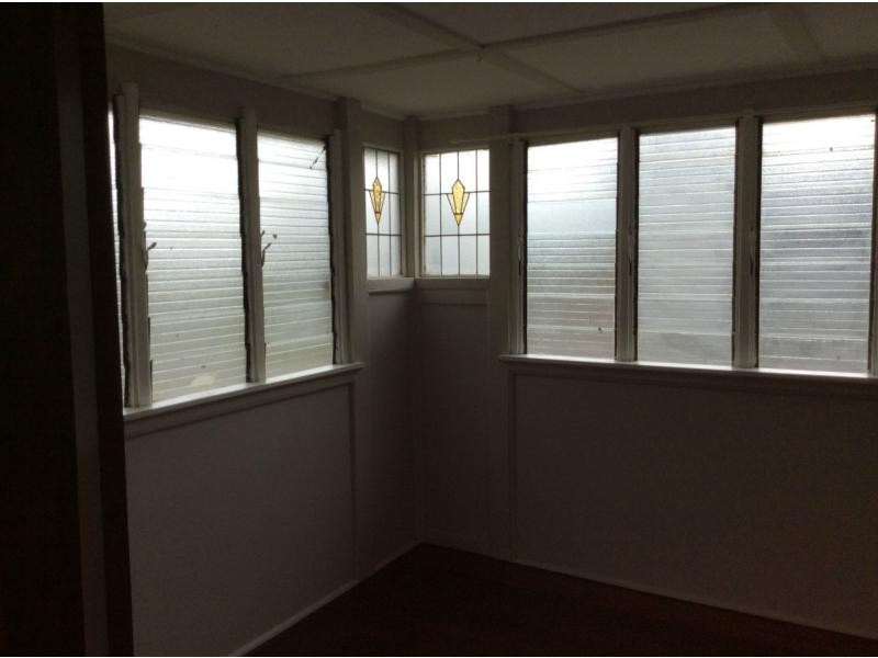 9 Pelican Street, North Ipswich QLD 4305