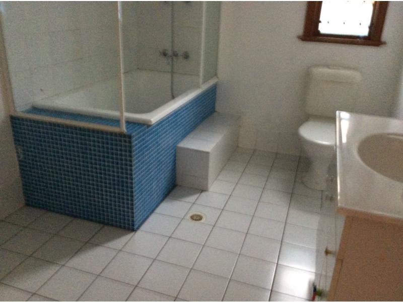 9 Pelican Street, North Ipswich QLD 4305