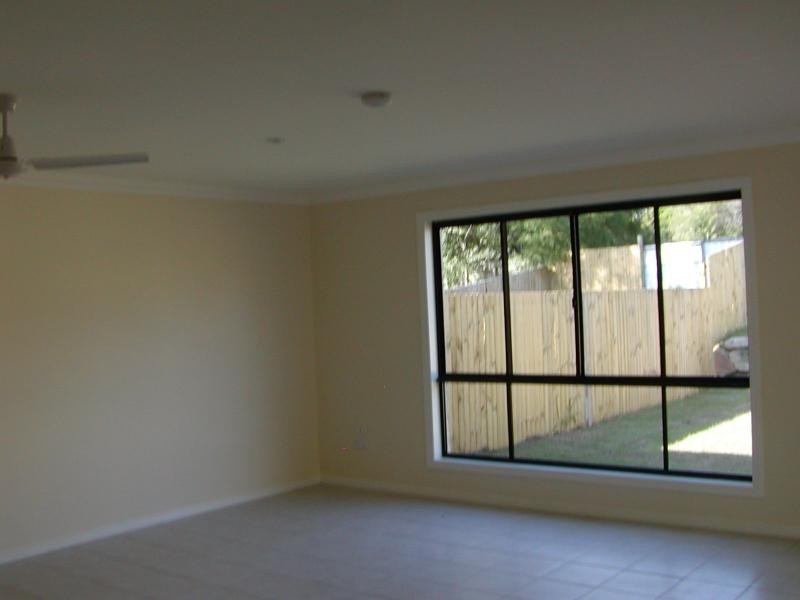 2/14 Lagoona Court, Churchill QLD 4305