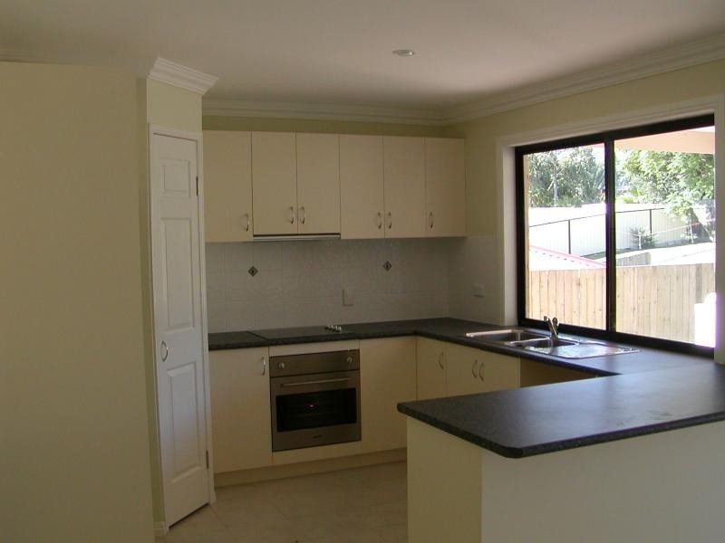 2/14 Lagoona Court, Churchill QLD 4305