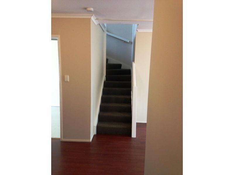 11/12 Bergin Street, Booval QLD 4304