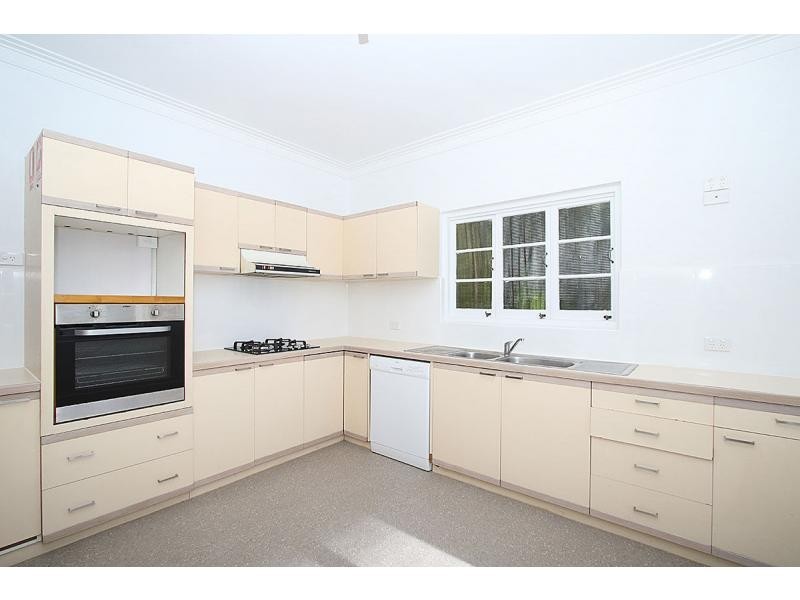 12 Thorn Lane, Ipswich QLD 4305