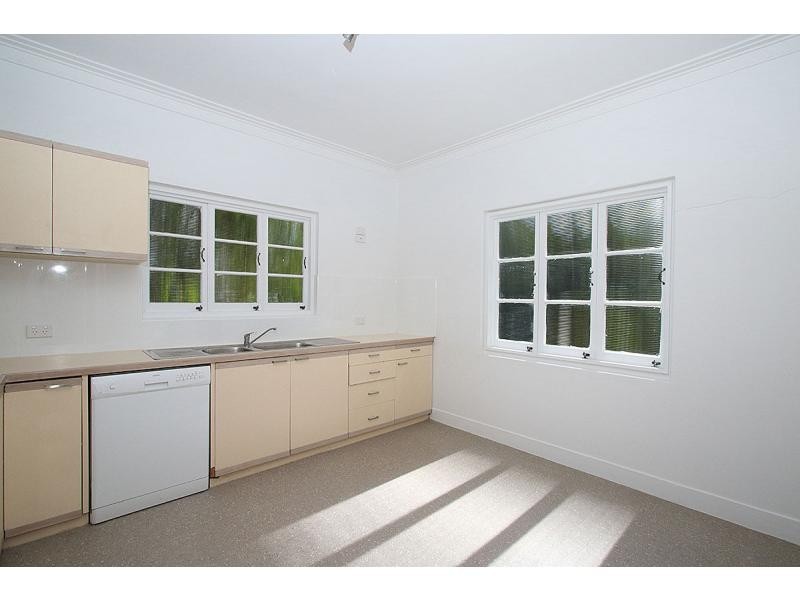 12 Thorn Lane, Ipswich QLD 4305