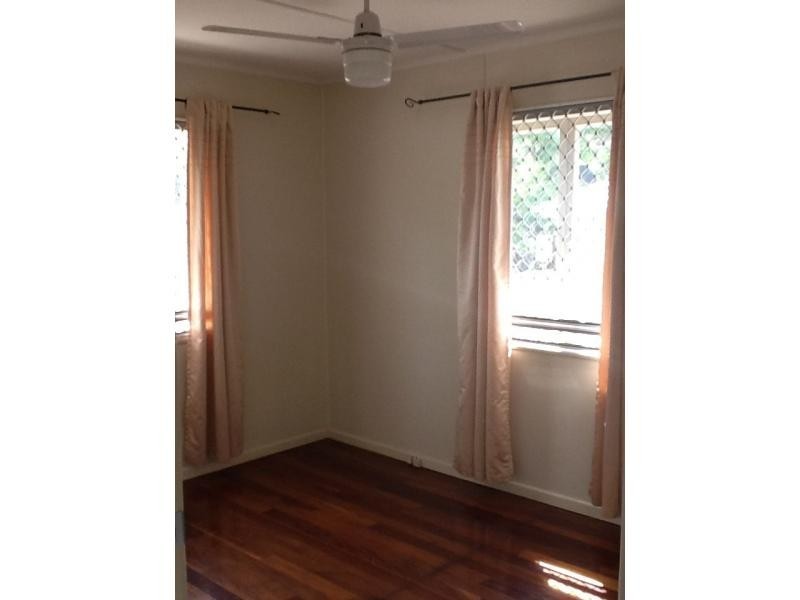 6a Samford Road, Leichhardt QLD 4305