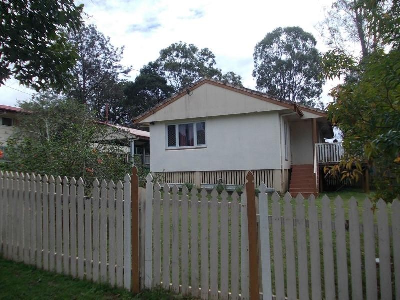 3 Sturt Street, Leichhardt QLD 4305