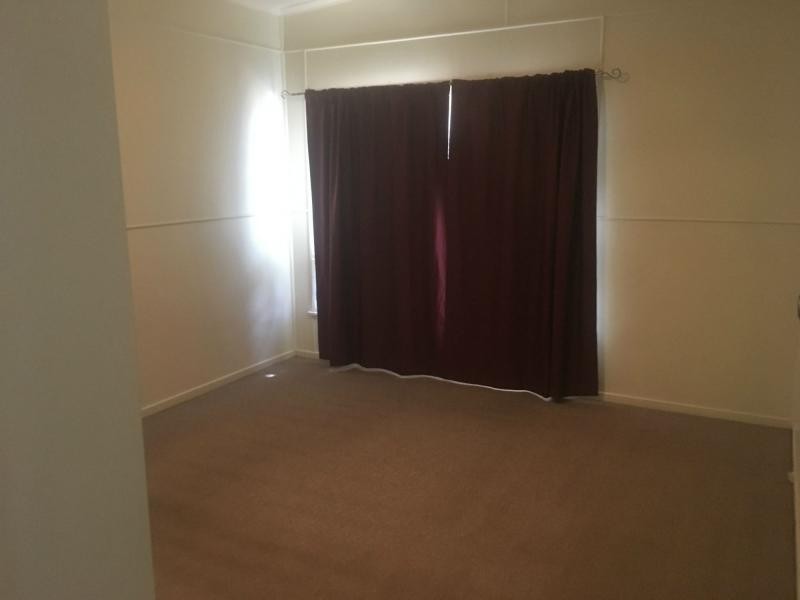 1A Booval Street, Booval QLD 4304