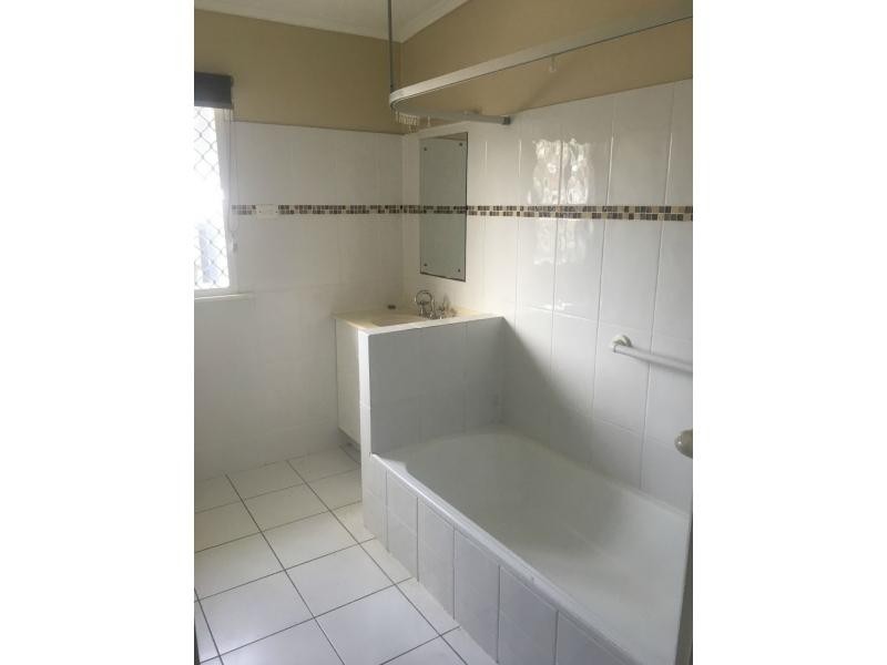 1A Booval Street, Booval QLD 4304
