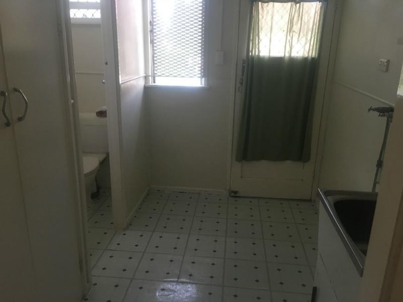 1A Booval Street, Booval QLD 4304