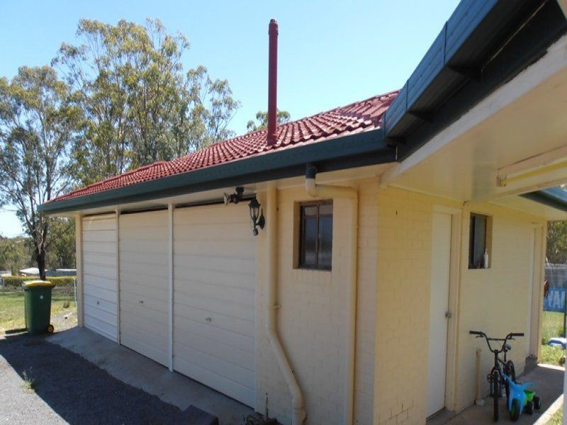 Walloon QLD 4306