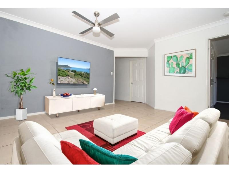 19 Sandhurst Place, Brassall QLD 4305