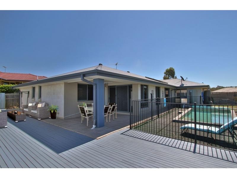 19 Sandhurst Place, Brassall QLD 4305