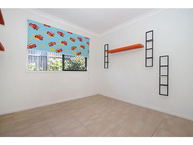 19 Sandhurst Place, Brassall QLD 4305