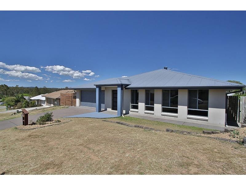 19 Sandhurst Place, Brassall QLD 4305