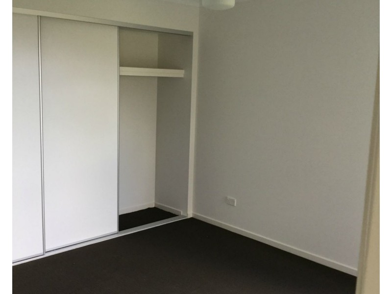 1/12 Silky Oak Street, Ripley QLD 4306