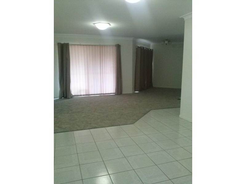 1/44 Bergin Street, Booval QLD 4304