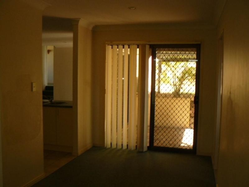 7 Henry Samuel Drive, Redbank Plains QLD 4301