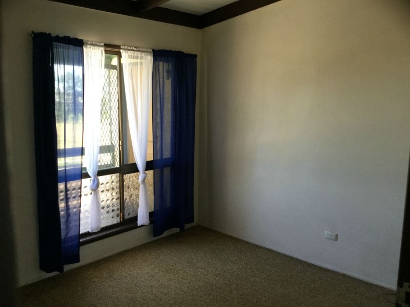 130 Robertson Road, Silkstone QLD 4304