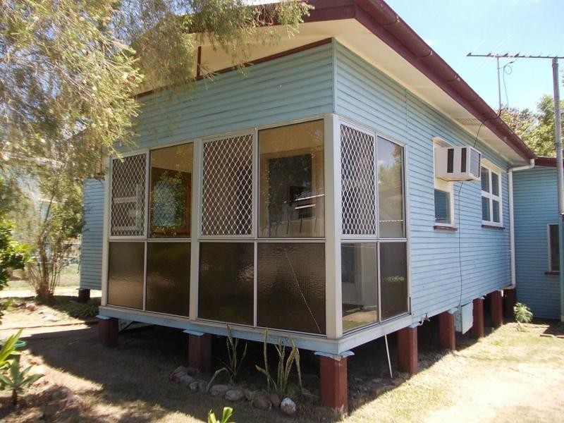 43 Hayes Street, Brassall QLD 4305