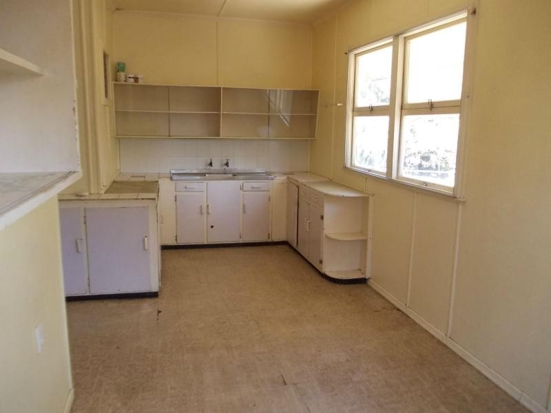 43 Hayes Street, Brassall QLD 4305