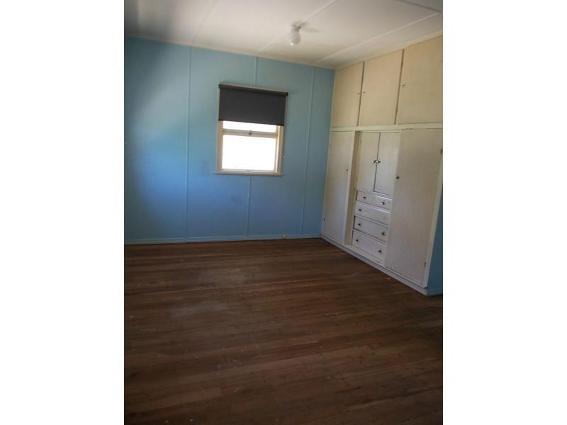 43 Hayes Street, Brassall QLD 4305