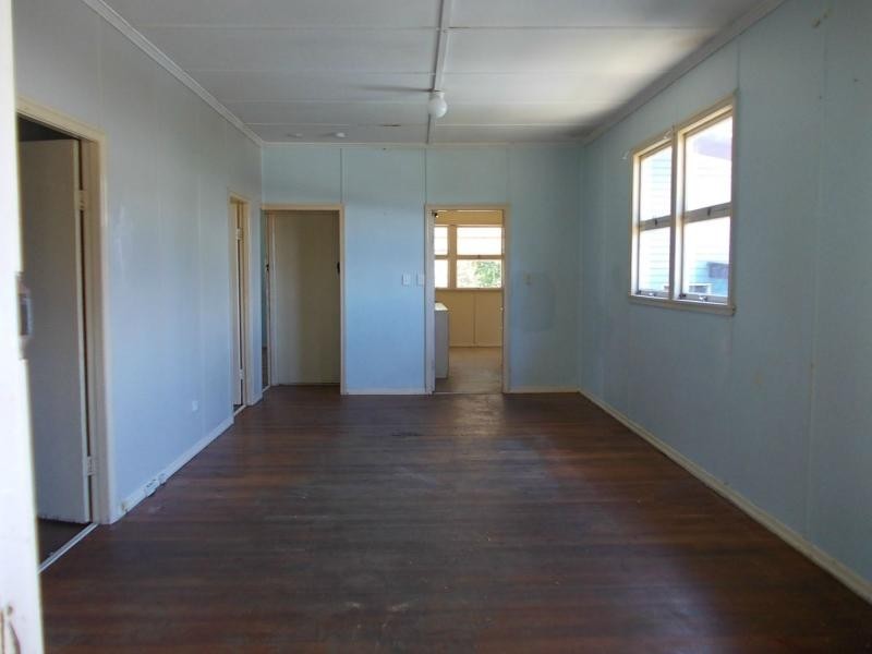 43 Hayes Street, Brassall QLD 4305