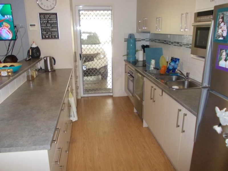 18 Comona Court, Wulkuraka QLD 4305