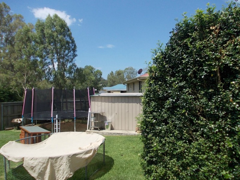 18 Comona Court, Wulkuraka QLD 4305