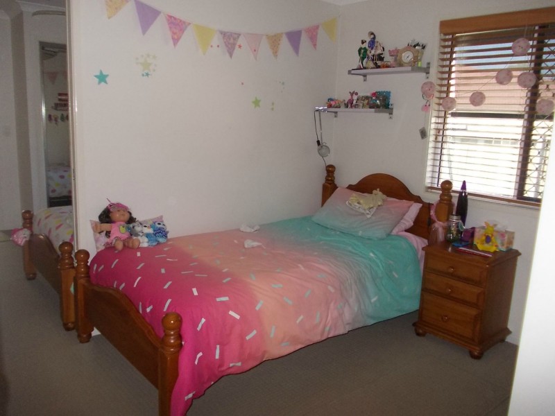 18 Comona Court, Wulkuraka QLD 4305
